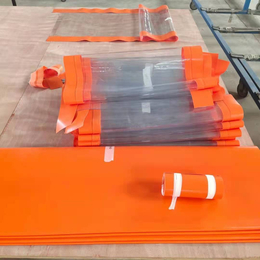 海鲜库透明门厂家  定制PVC缓冲门缓冲间门厂家安装