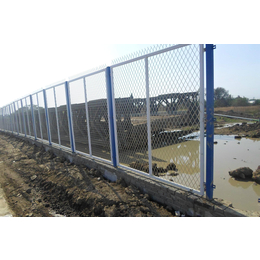 广东东莞绿化市政护栏网桥梁钢板网护栏工厂围墙隔离网厂