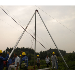 杆塔组立和架线设备金属抱杆轴压大于100kN容许吊重