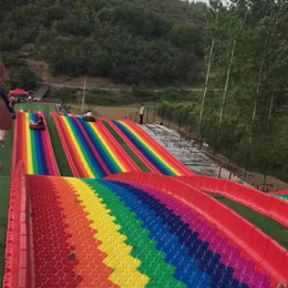 网红彩虹滑道坡度测量 七彩滑道设备 彩虹滑梯项目施工