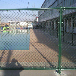 厂家现货 运动场操场篮球足球场围网 体育场勾花护栏网防攀爬