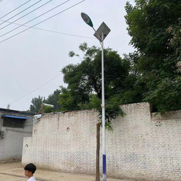 河南30瓦LED路灯杆5米新农村太阳能灯厂家