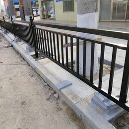 广州市政栅栏按需定制 黄埔人行道护栏 道路中间隔离栏杆