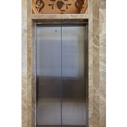 威海石塑线条电梯套安装效果图