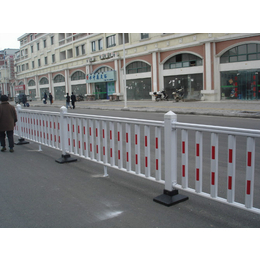 市区交通护栏-盈捷交通-交通护栏
