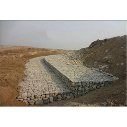 河道防洪工程中镀高尔凡覆塑格宾石笼网的一般施工程序