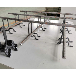 钢筋马凳厂生产-新疆钢筋马凳厂-亿助钢筋套筒厂家
