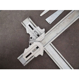 金属方柱紧固件品牌-金属方柱紧固件-久安方柱紧固件