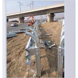 万鹏护栏厂家-柳州波形护栏-高速公路波形护栏价格