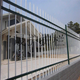 梅州海关围墙护栏生产厂家 服务区铁艺栅栏 电厂隔离栏杆