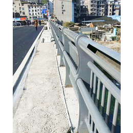 高速公路护栏-常州护栏-芜湖鑫桥护栏(查看)