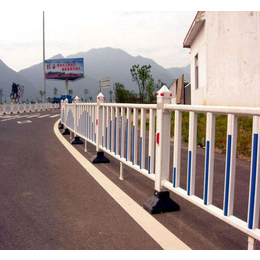 广州城市道路栏杆 公路护栏 交通围栏生产厂家