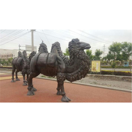 山东纯铜骆驼雕塑定制-世隆铜雕塑-大型纯铜骆驼雕塑定制
