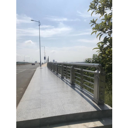 德阳钢结构桥梁栏杆-航拓桥梁护栏(图)