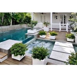 玉林别墅泳池设计-富和好口碑-别墅泳池设计改造